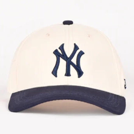 Two-Tone New York Yankees 9FORTY Adjustable Cap (Cream/Navy).
