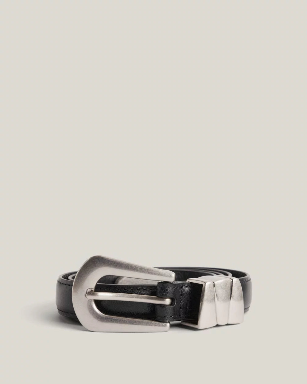 Curved Disc Leather Skinny Belt (Burgundy Edition)